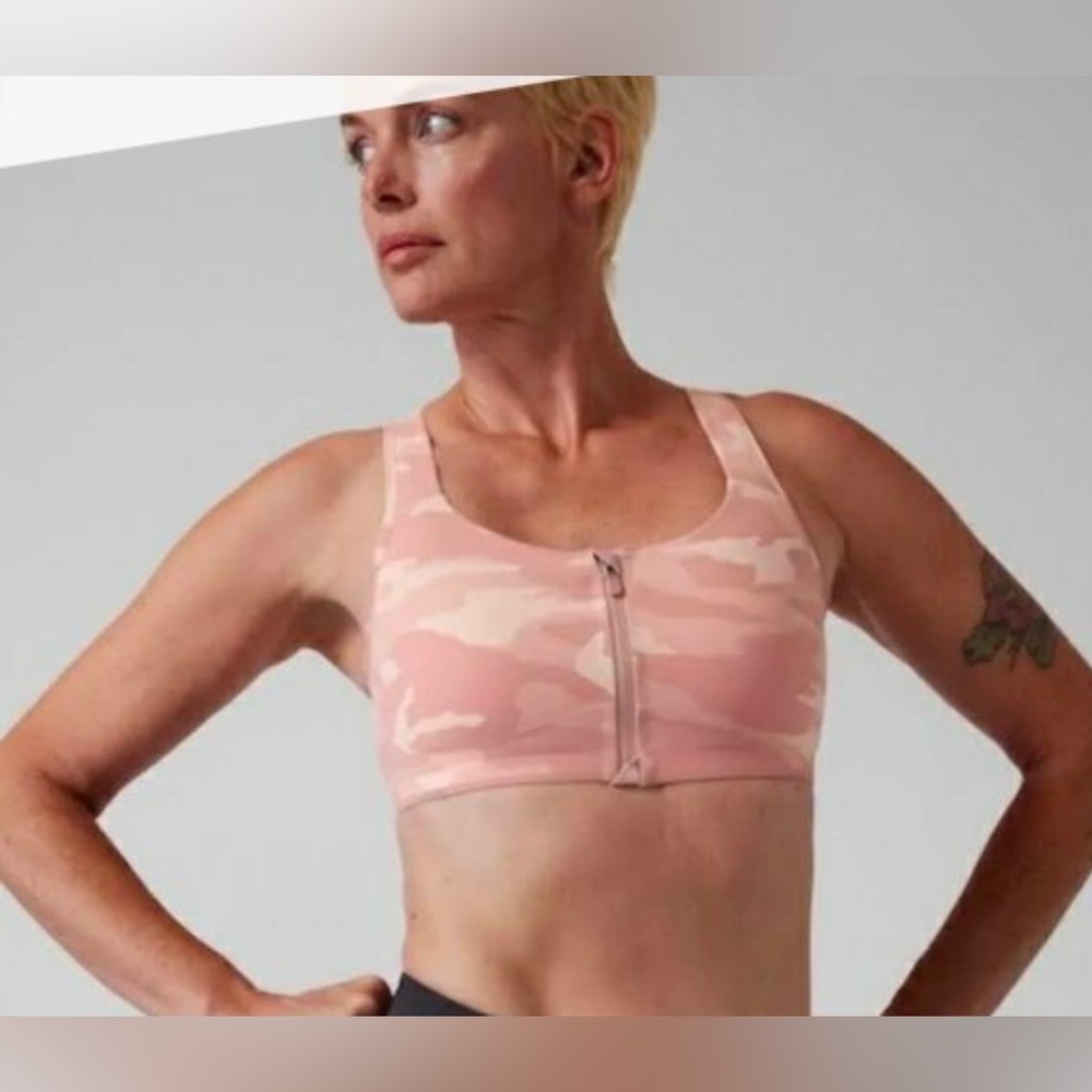 Athleta empower II printed train bra size M